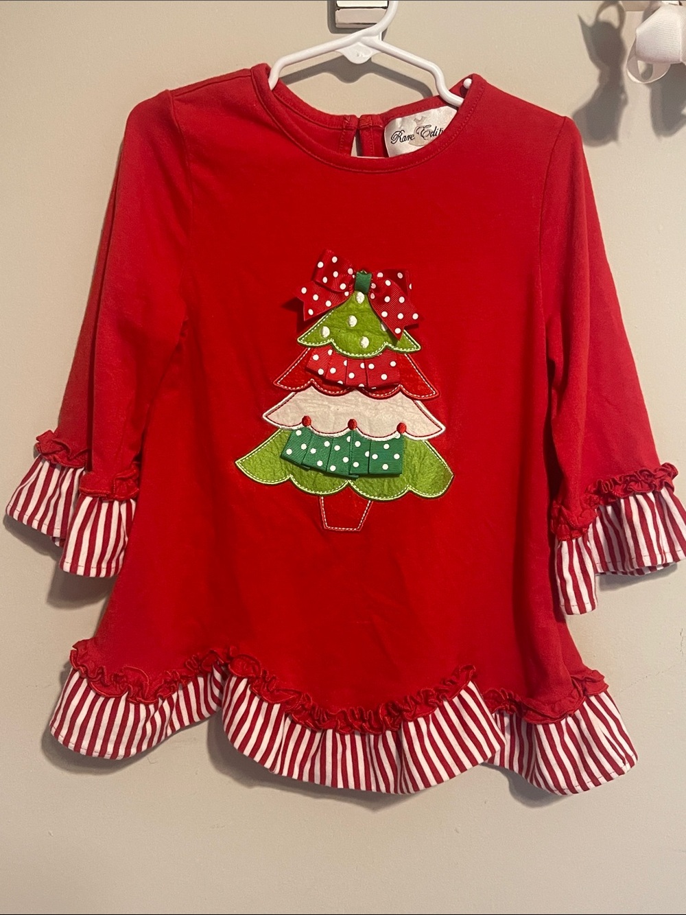 Rare Editions Red Long-Sleeve Holiday Tree Ruffle Top size 6